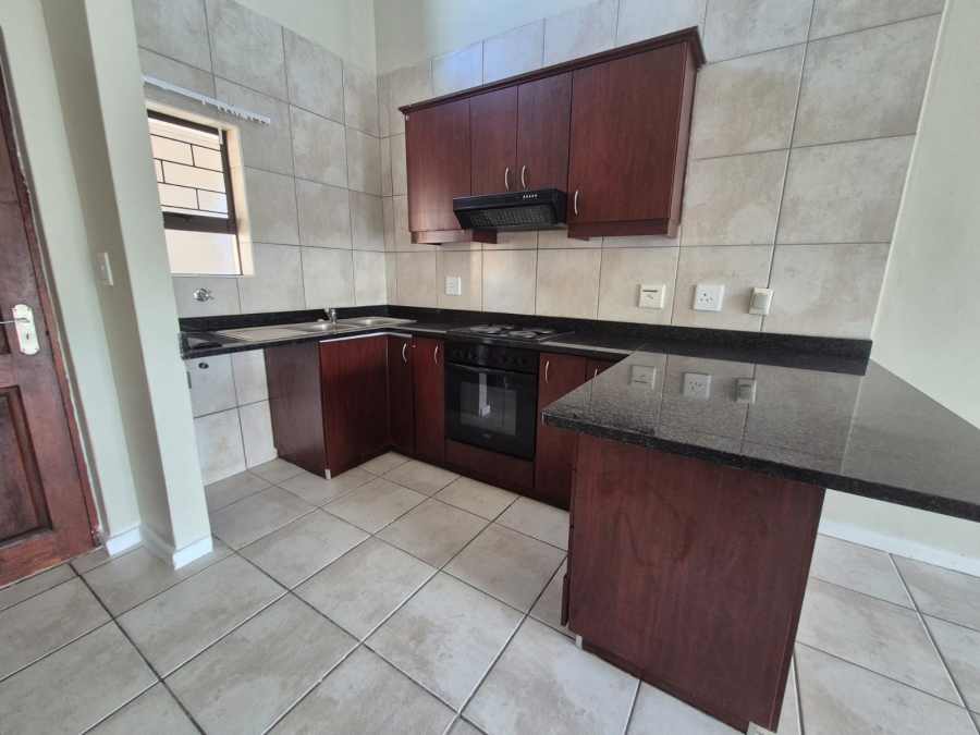 To Let 2 Bedroom Property for Rent in Sonstraal Heights Western Cape